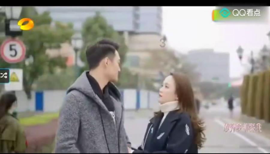 玩滑板的男孩逃脱2