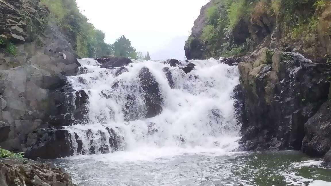 地方两会热议普惠性托育:父母需求强烈,托育机构却“一娃难求”